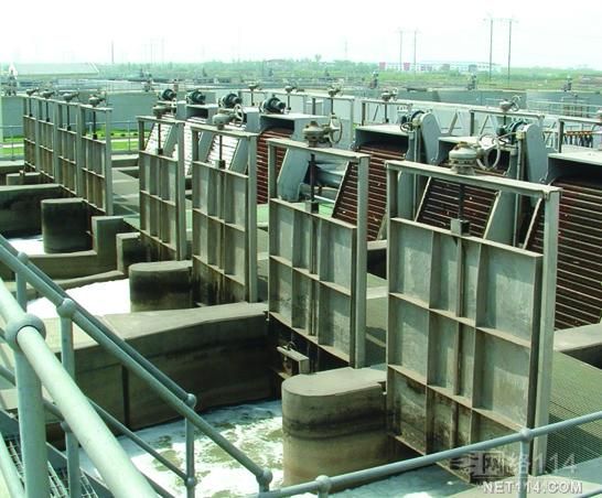 水閘門防腐防腐具體操作方法   